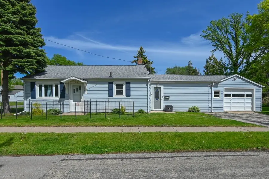 2034 Minerva Street, Oshkosh, WI 54901-1715 - #2