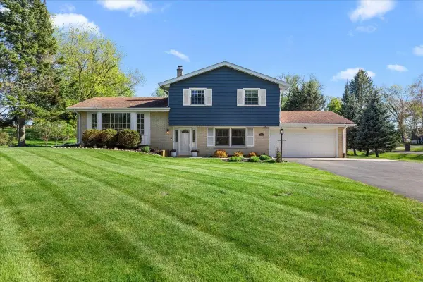 1969 Mayfair Road, GRAFTON, WI 53024