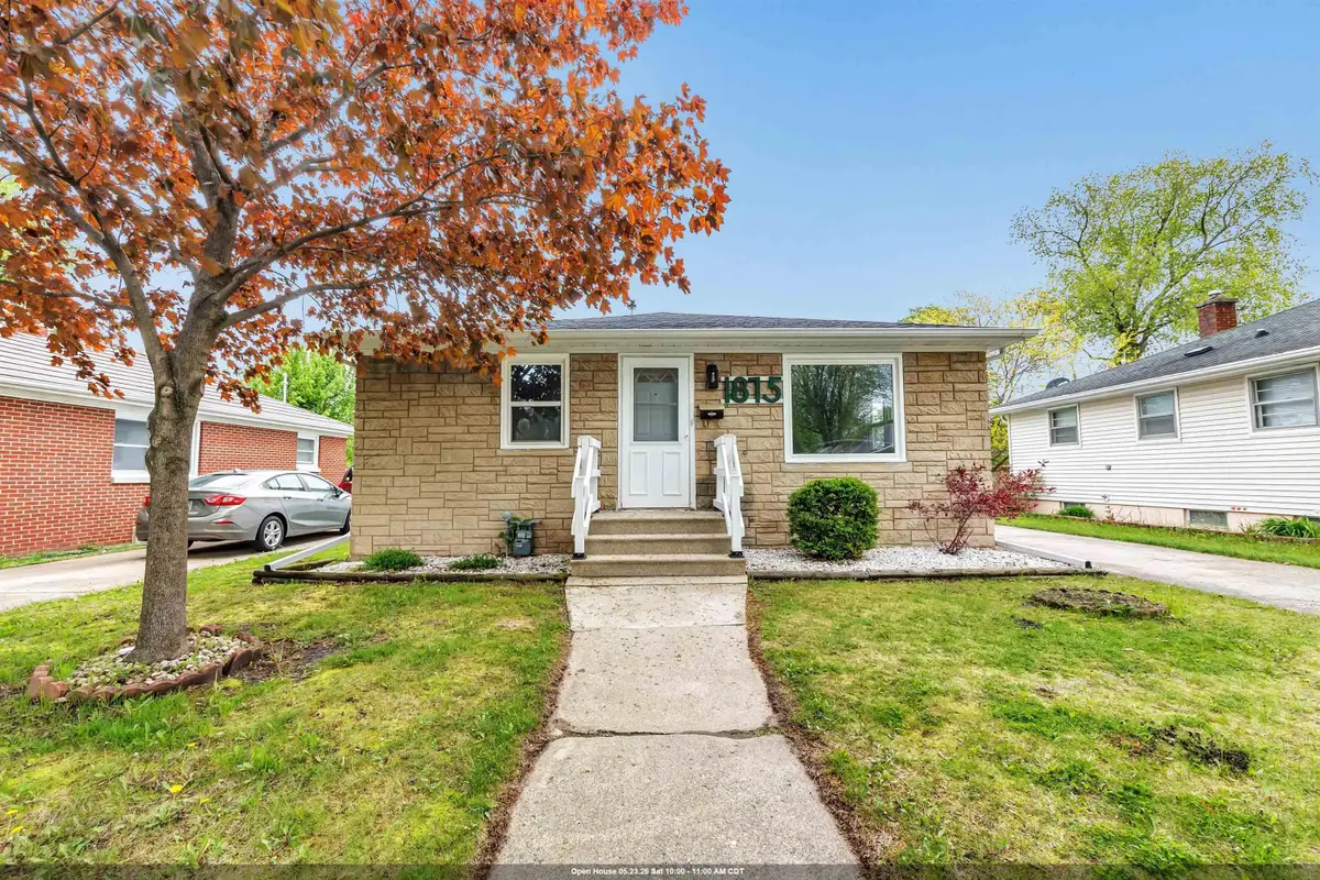 1875 Smith Street, Green Bay, WI 54302 - #1