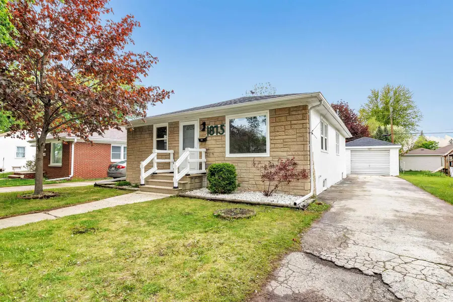 1875 Smith Street, Green Bay, WI 54302 - #2