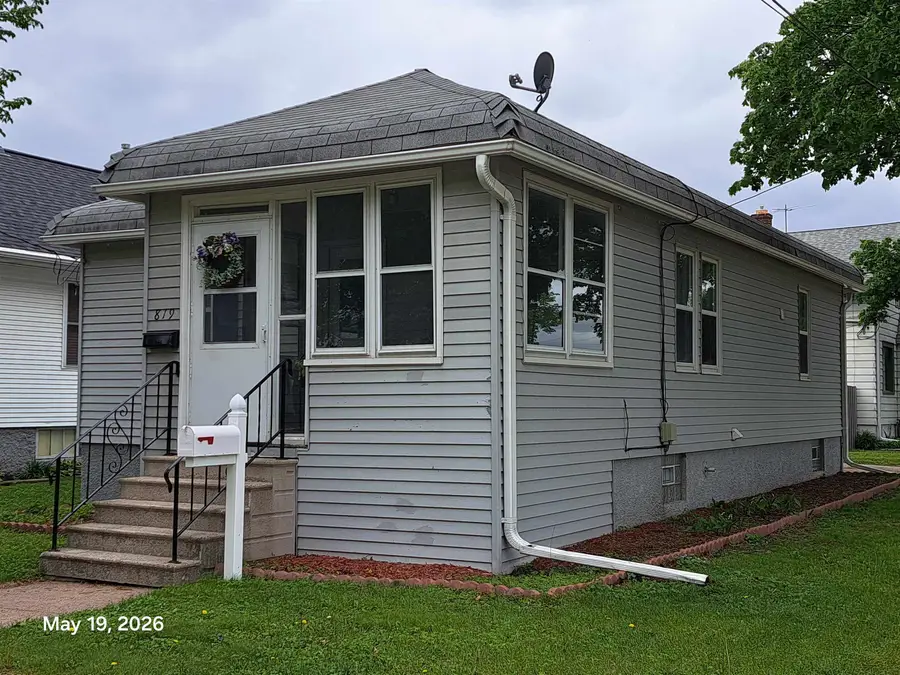 819 Harrison Street, Green Bay, WI 54303 - #3