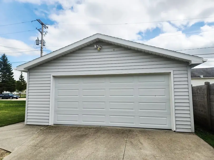 386 18th Street, Fond Du Lac, WI 54935-6070 - #2