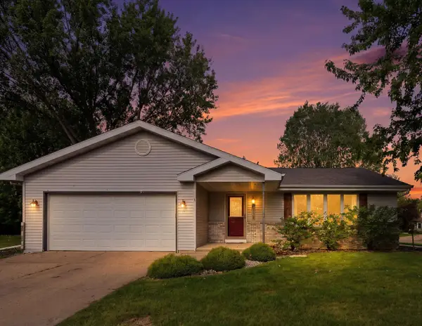 1115 Sawtell Court, OSHKOSH, WI 54902-3380