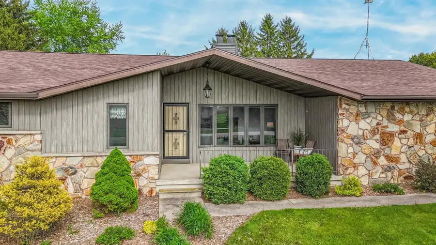 N8060 Maass Road, Seymour, WI 54165 - #2