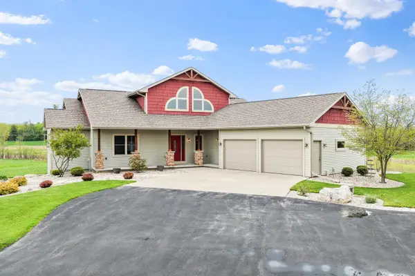 7074 Fairview Road, DENMARK, WI 54208-8639