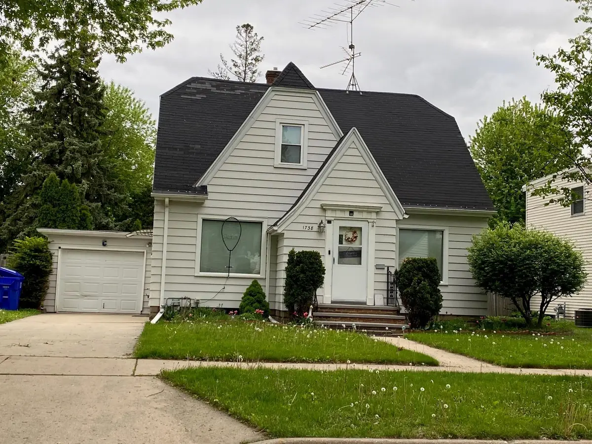 1738 N Erb Street, Appleton, WI 54911 - #1