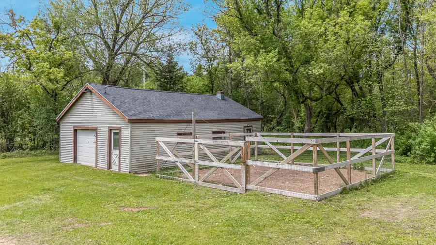 N4656 Pine Street, New London, WI 54961-8039 - #3