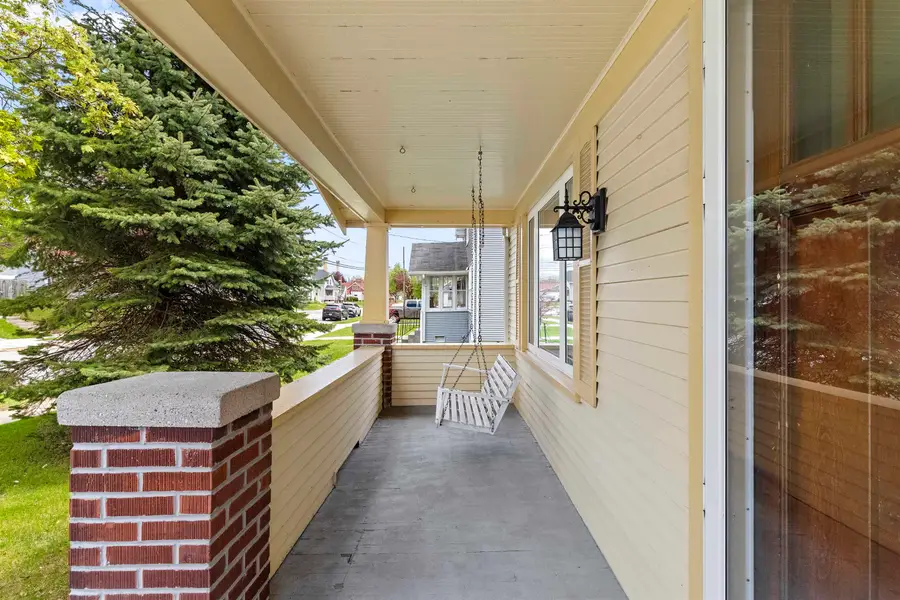 1311 Manila Street, Manitowoc, WI 54220 - #2