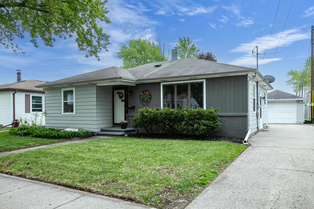 1819 W Commercial Street, Appleton, WI 54914 - #1