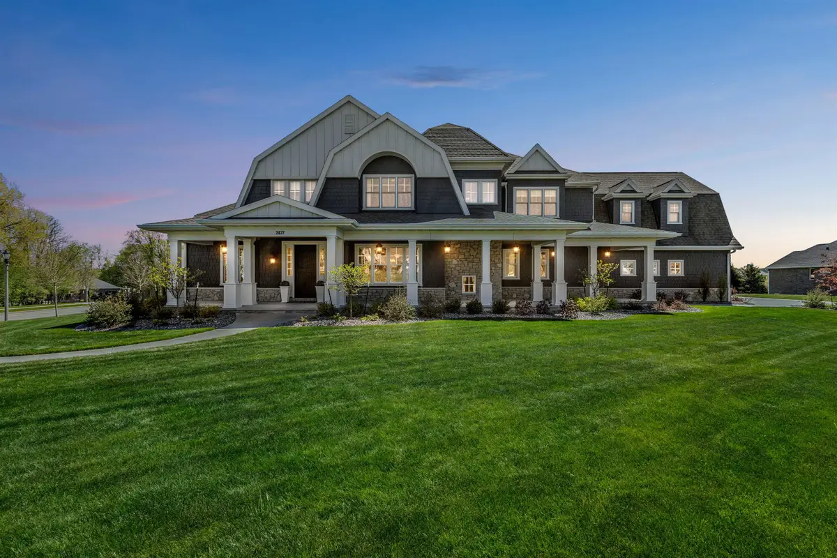 2427 E Highpond Crossing, Appleton, WI 54913 - #1