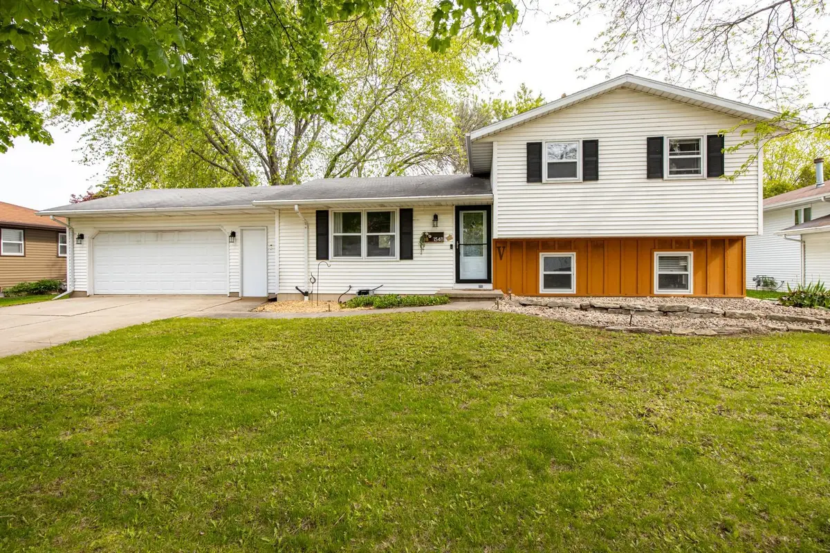 1548 E Moon Beam Trail, Appleton, WI 54915 - #1