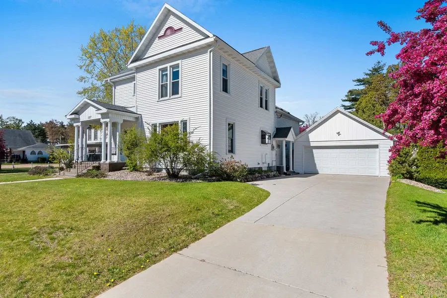 127 S Smalley Street, Shawano, WI 54166-0000 - #2