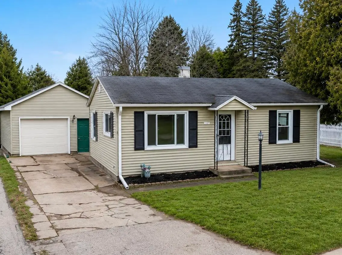 1705 30th Avenue, Menominee, MI 49858 - #1