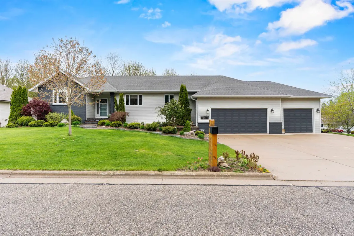461 N 17th Drive, Sturgeon Bay, WI 54235 - #1