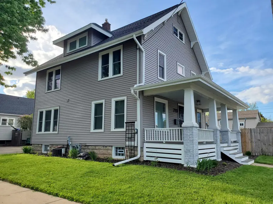 719 S Memorial Drive, Appleton, WI 54911 - #2