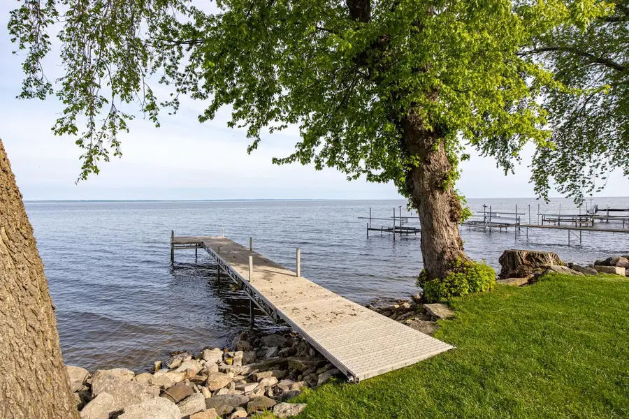 188 Adella Beach Road, Neenah, WI 54956-5004 - #3