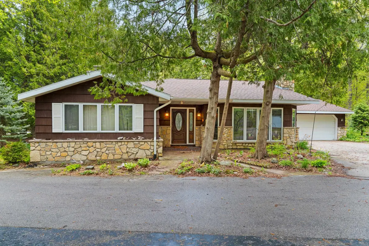 5156 Bay Shore Drive, Sturgeon Bay, WI 54235-8984 - #1
