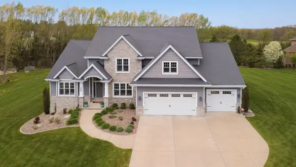 3400 Amber Lane, GREEN BAY, WI 54311-9003