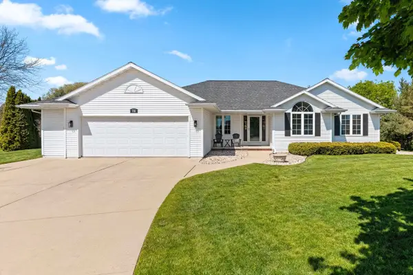 715 Hickory Valley Court, DE PERE, WI 54115-3363