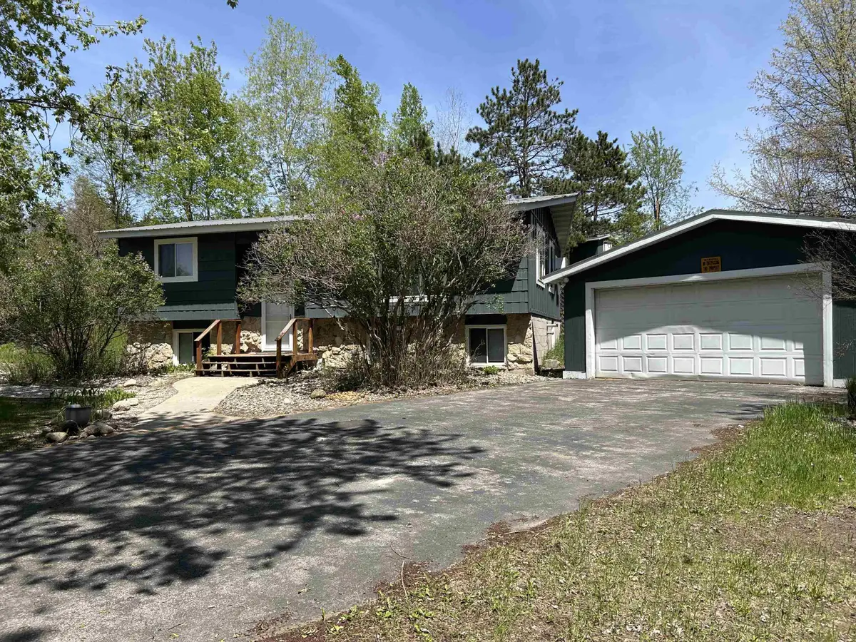 1310 Kenny Drive, Crivitz, WI 54114-1551 - #1