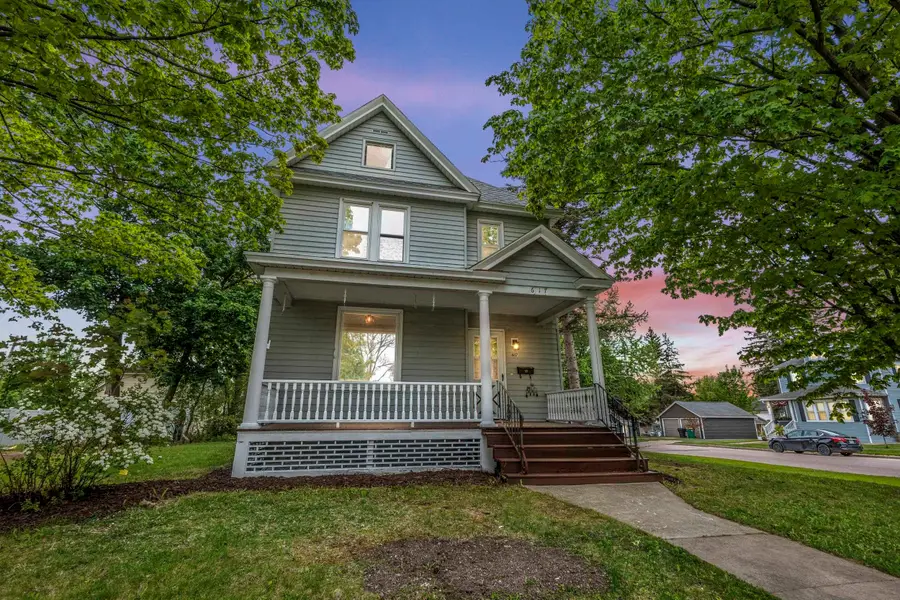 617 Newbury Street, Ripon, WI 54971 - #2