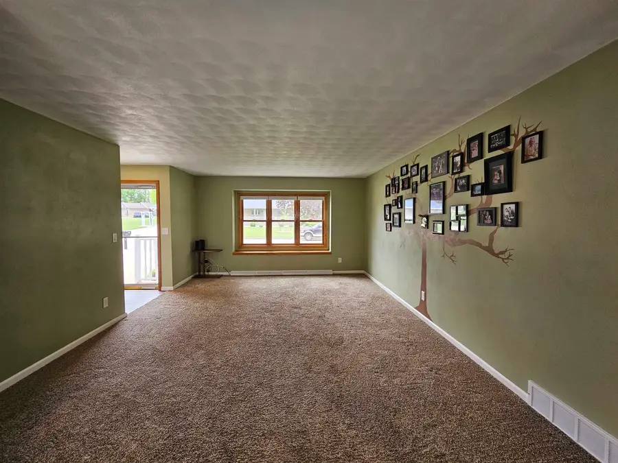 1304 Buchanan Court, Kaukauna, WI 54130 - #3