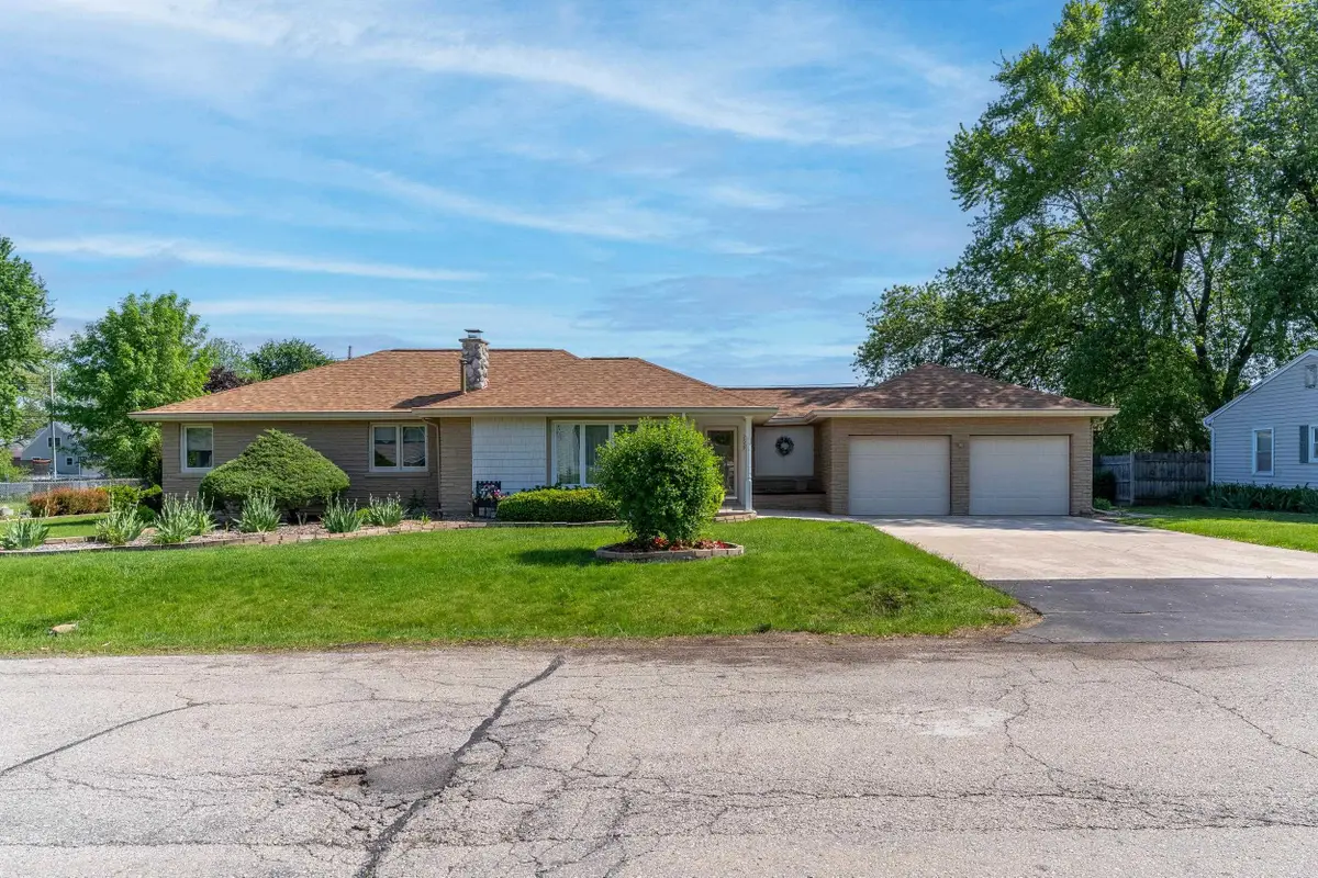 2627 W Heather Avenue, Appleton, WI 54914 - #1