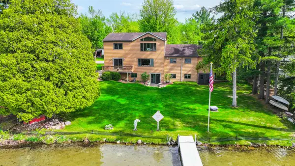 N2783 County Road Qq, WAUPACA, WI 54981