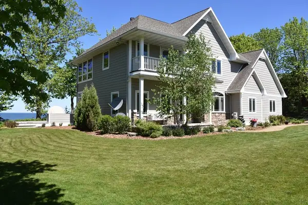 3297 Wells Lane, STURGEON BAY, WI 54235