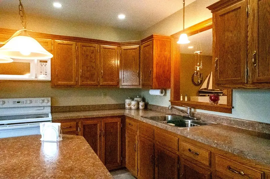 W337 County Road E, Neshkoro, WI 54960 - #3