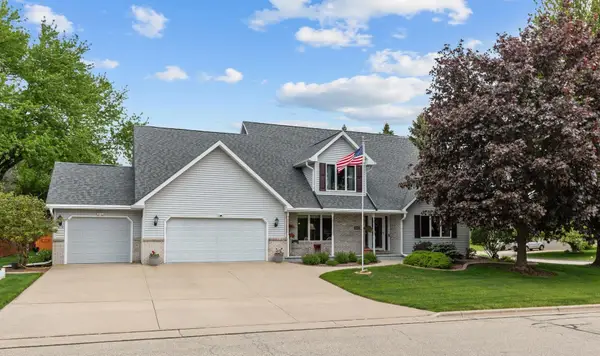 130 Hilltop Drive, NEENAH, WI 54956-3516