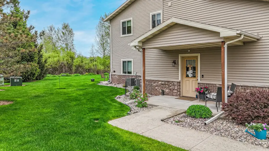 1072 W Willis Way, Appleton, WI 54913 - #2