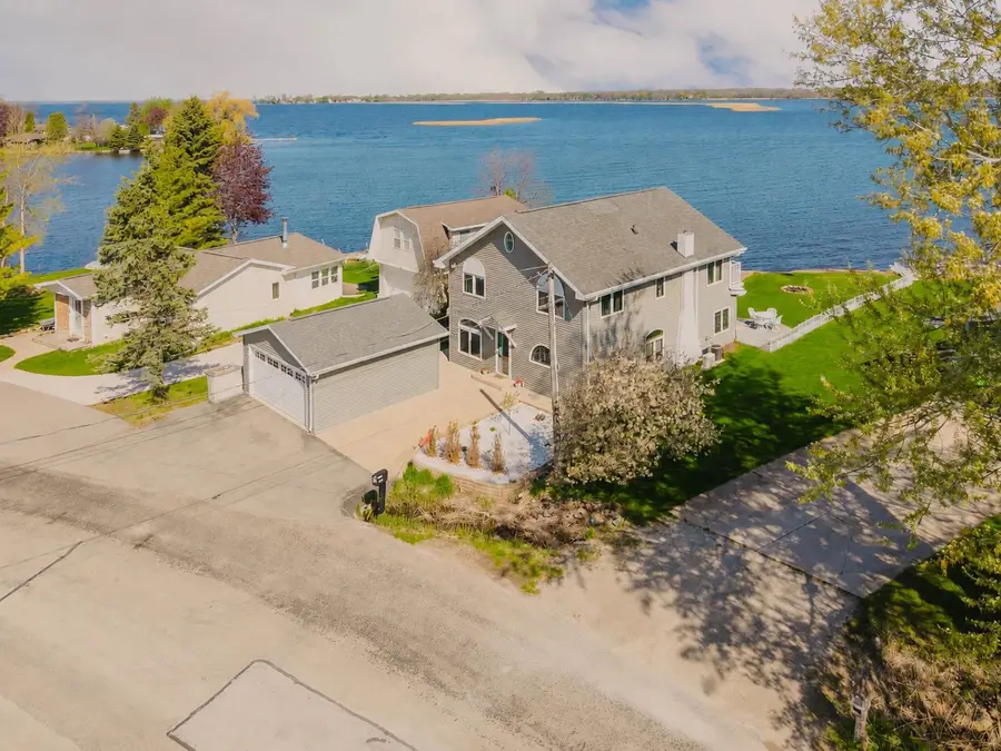 2210 Westwind Road, Oshkosh, WI 54904-1040 - #3