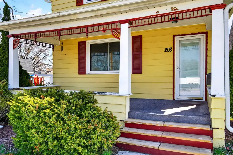 208 Depot Street, Kaukauna, WI 54130 - #3