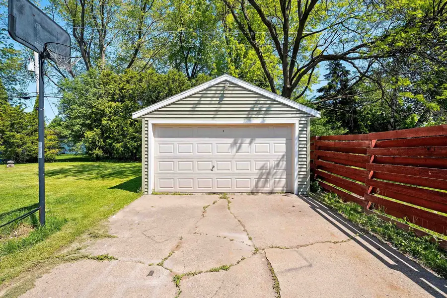 1006 E Lindbergh Street, Appleton, WI 54911 - #2