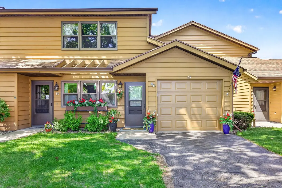 1135 Manor Drive #29, Neenah, WI 54956 - #1