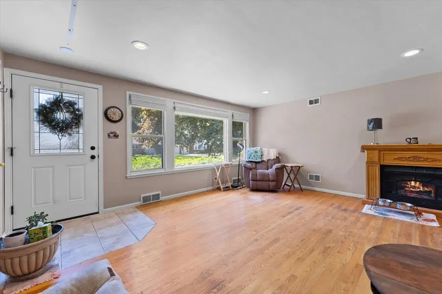 151 E Briar Lane, Green Bay, WI 54301-1275 - #3
