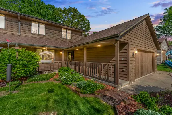 921 Divot Place, GREEN BAY, WI 54313