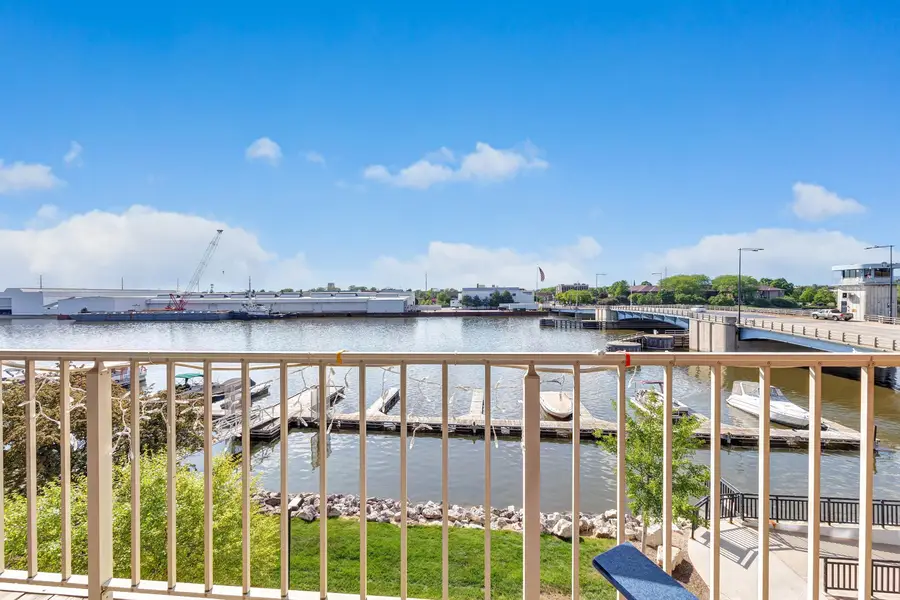 118 S Washington Street #B307, Green Bay, WI 54301-4275 - #2