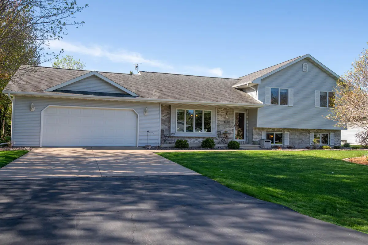 3453 Charlie Anna Drive, Oshkosh, WI 54904 - #1