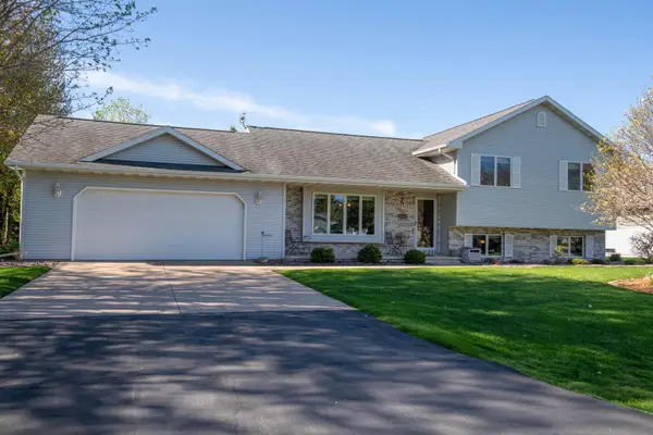 3453 Charlie Anna Drive, OSHKOSH, WI 54904