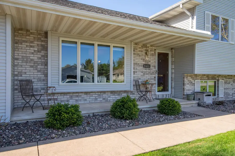 3453 Charlie Anna Drive, Oshkosh, WI 54904 - #3