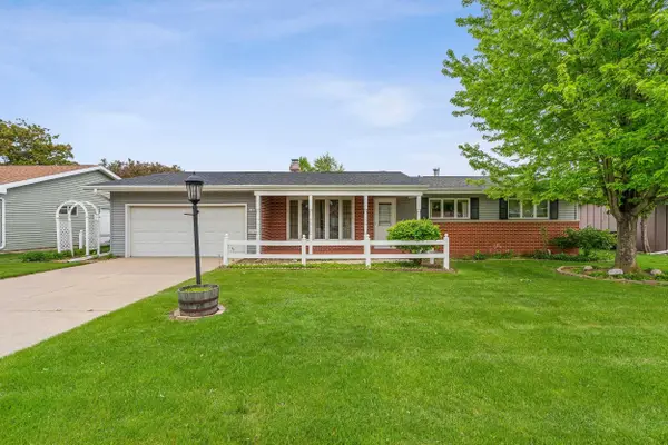 1756 Southland Avenue, OSHKOSH, WI 54902