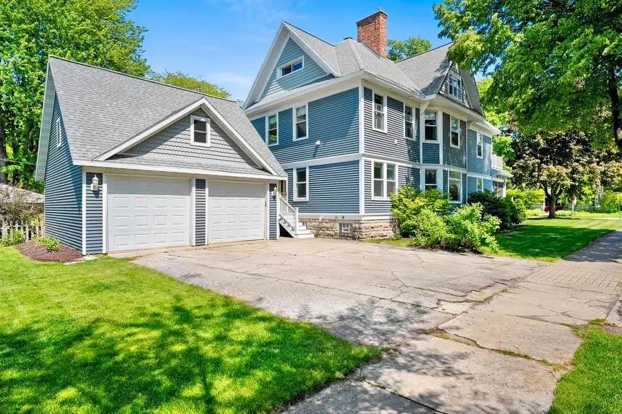 644 S Jackson Street, Green Bay, WI 54301-3512 - #2