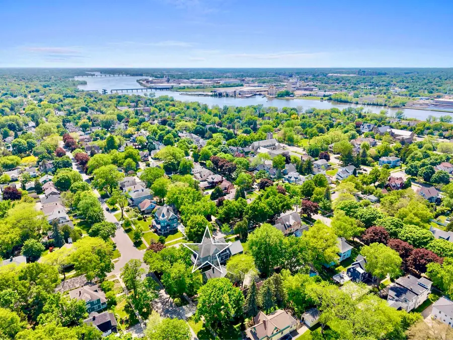 644 S Jackson Street, Green Bay, WI 54301-3512 - #3