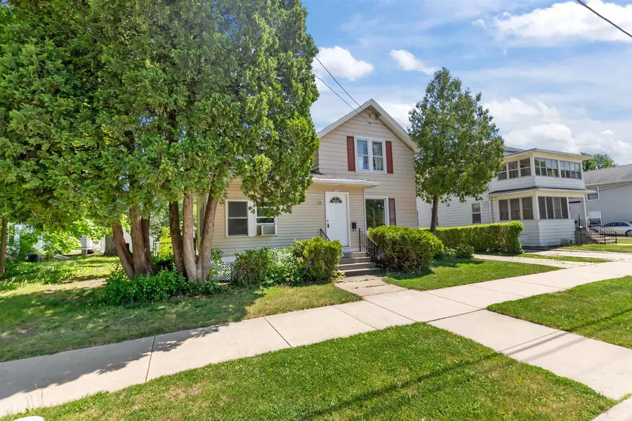 1020 Elmwood Avenue, Oshkosh, WI 54901 - #3