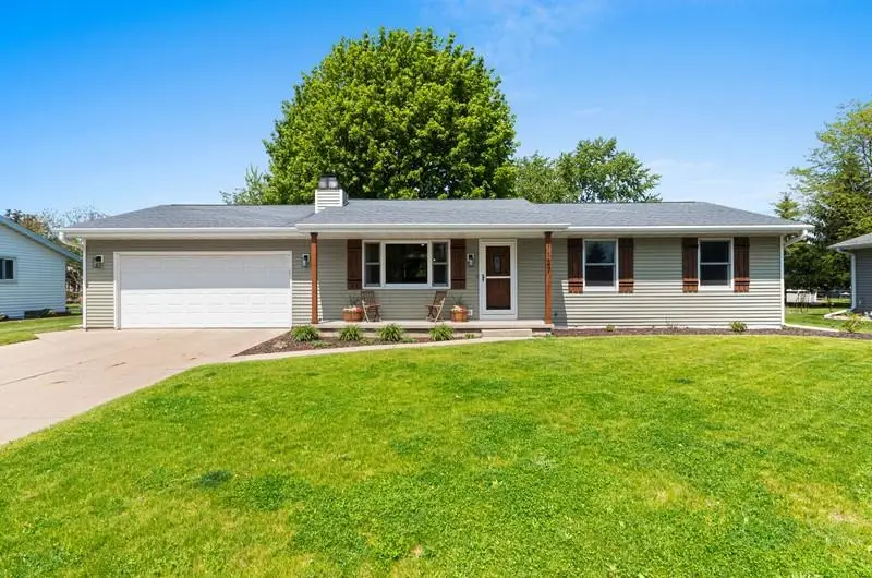 1127 Taylor Street, Green Bay, WI 54303-6390 - #1