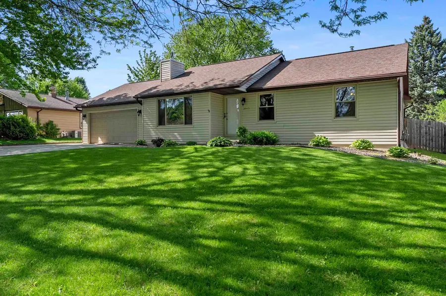 2545 Wildflower Row, Green Bay, WI 54311-5253 - #2
