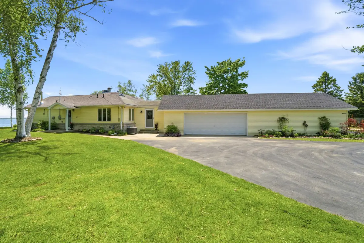 W6093 N Bay Court, Shawano, WI 54166 - #1