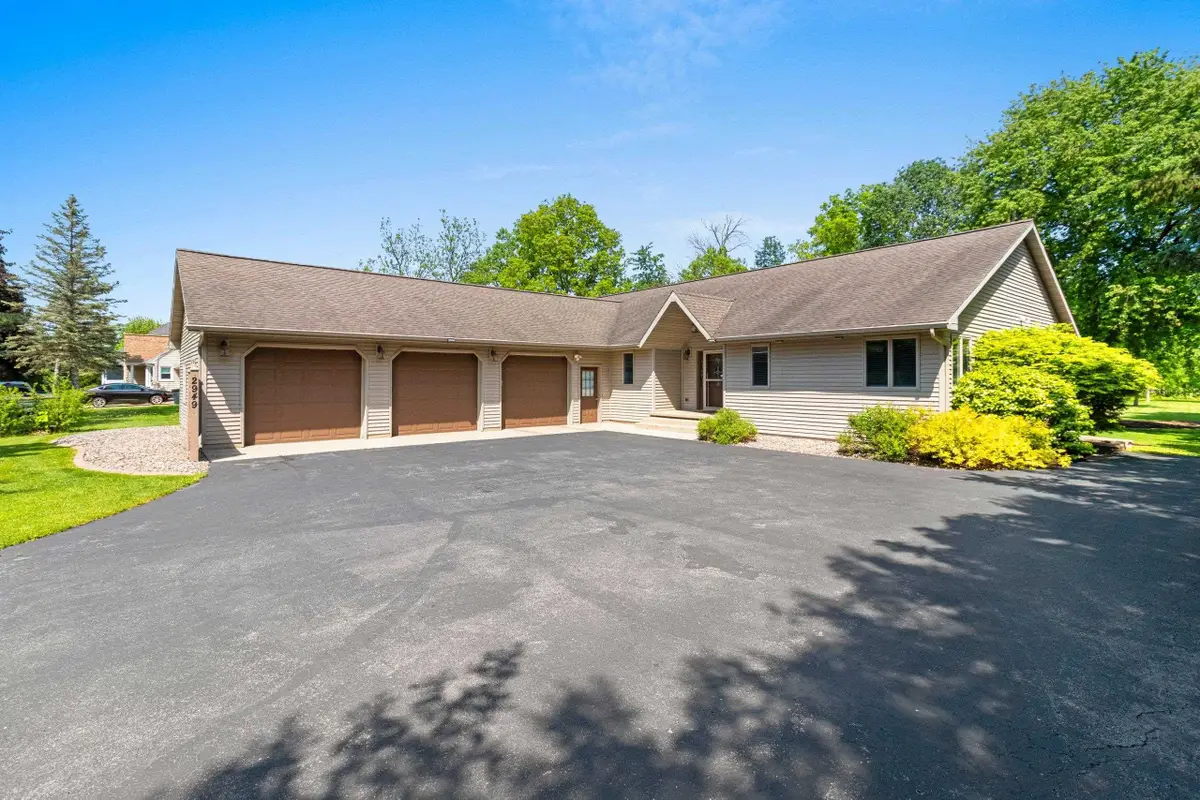 2949 Packerland Drive, Green Bay, WI 54313-6141 - #1